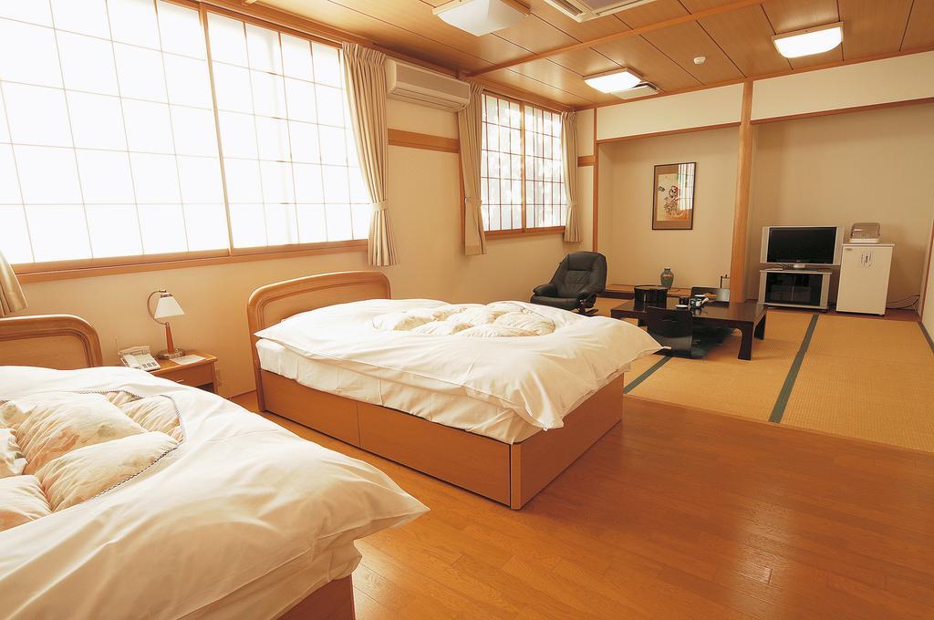 Watarase Onsen Hotel Yamayuri Hongu Εξωτερικό φωτογραφία